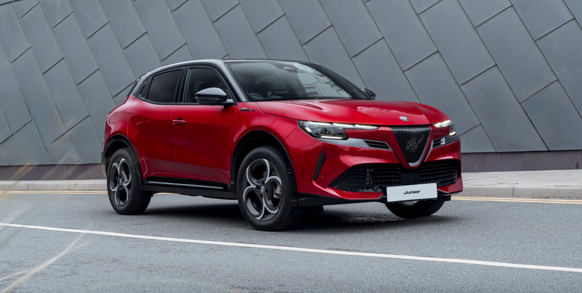 £299* Per Month - 0% APR - Alfa Romeo Junior Ibrida