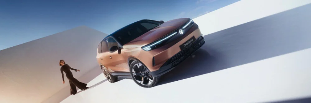 Approved Used Vauxhall Grandland - Up to £4,000 Deposit Contribution