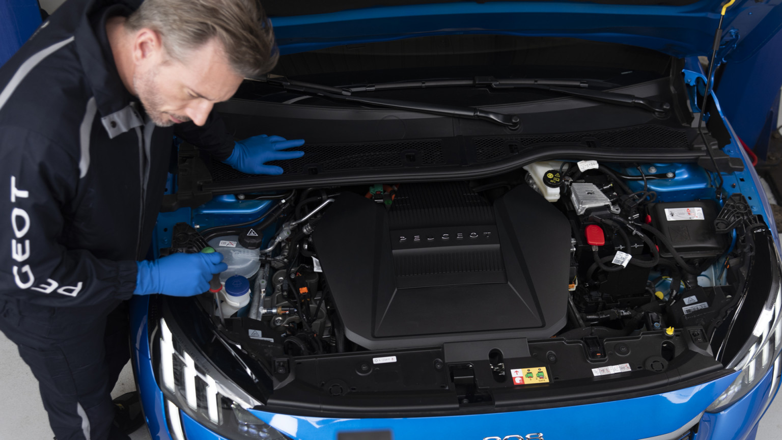 Peugeot Service Hotlinenull
