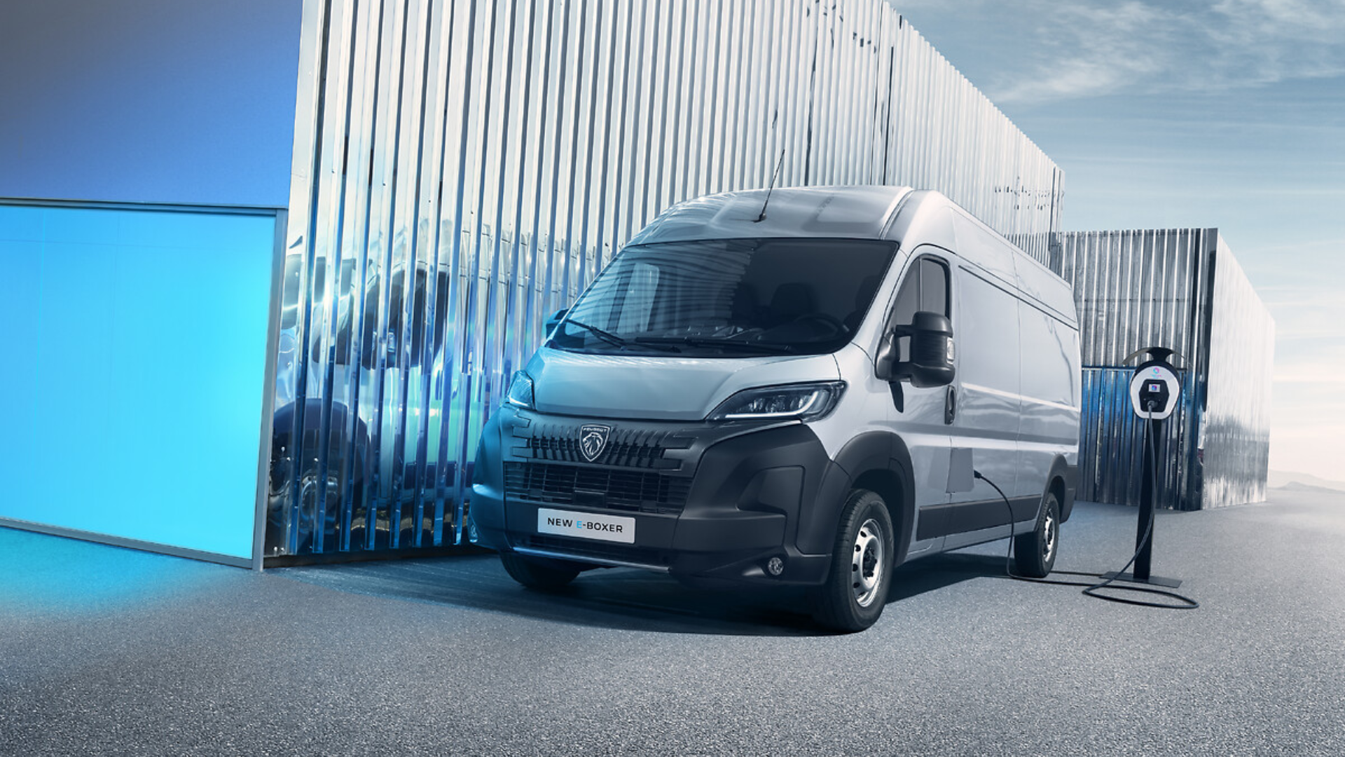 New Peugeot Boxer Offers More Comfort And Efficiency