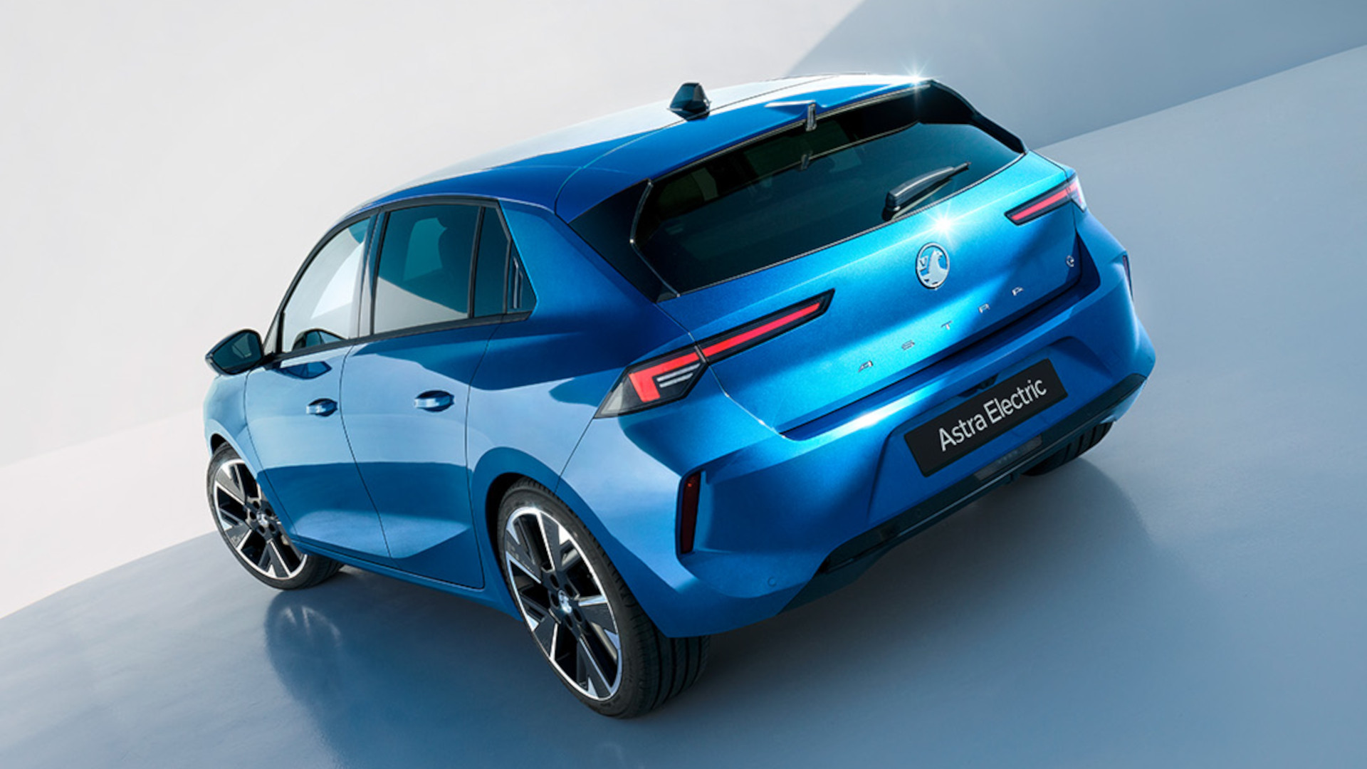 New Vauxhall Astra: Price Parity Between Electric, Hybrid And Plug-in Hybrid Versions And Bodystyles