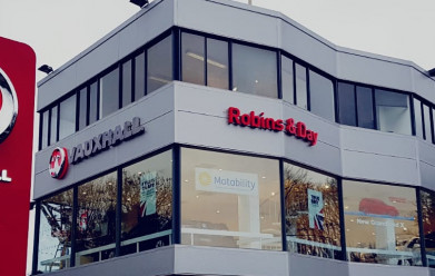 GO Vauxhall becomes part of Robins & Day by PSA Retail