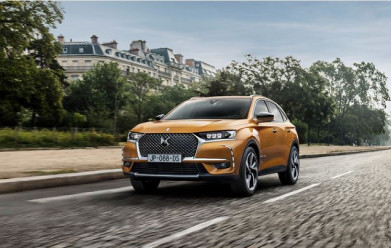 Harvey Nichols Vouchers with every DS 7 CROSSBACK and DS 3 CROSSBACK order!