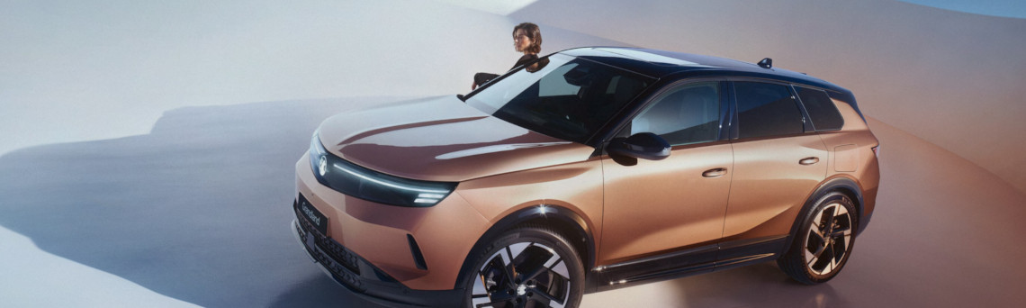 Vauxhall Reveals the New Grandland