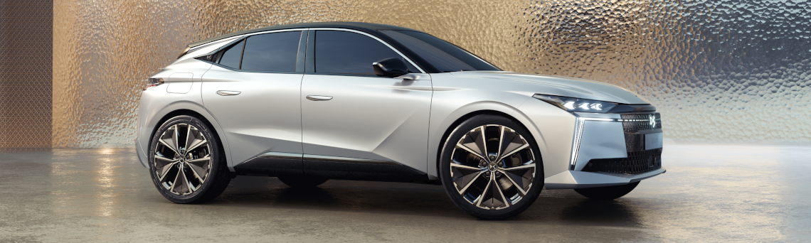 The New DS N°4 Avant-Garde Excellence